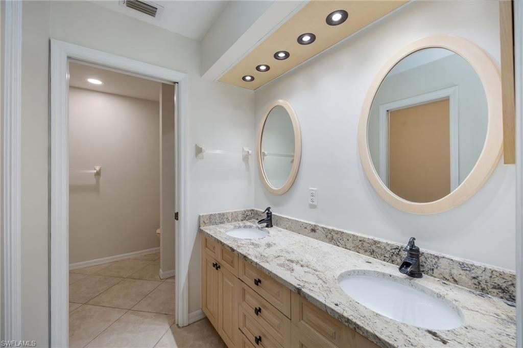 770 Waterford Dr, Unit 302, Naples, FL 34113 Photo