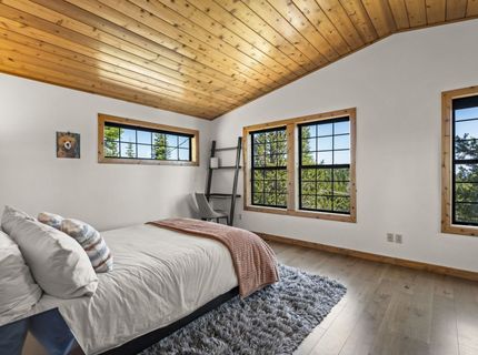 12486 Viking Way, Truckee, CA 96161 Photo