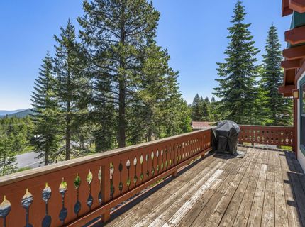 12486 Viking Way, Truckee, CA 96161 Photo
