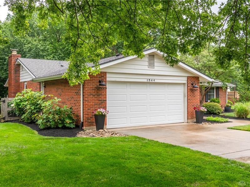 1544 Edenwood Drive, Beavercreek, OH 45434 Photo 3