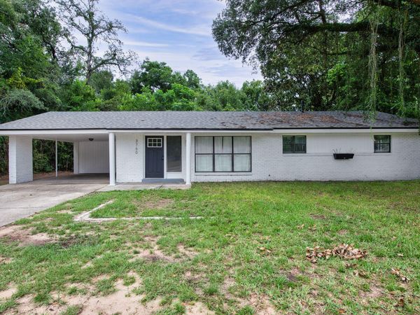 3760 Bayou Boulevard, Pensacola, FL 32503