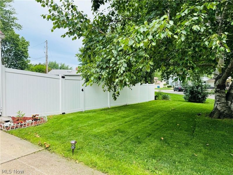 2819 Lynn Drive, Sandusky, OH 44870 Photo 3