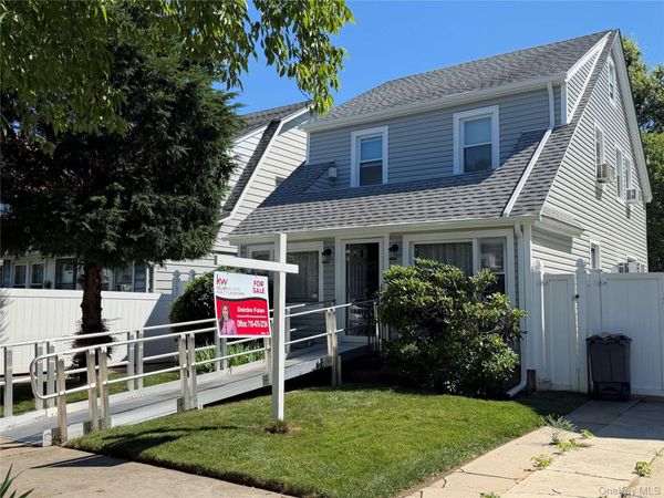 93-27 215th Place , Queens Village, NY 11428