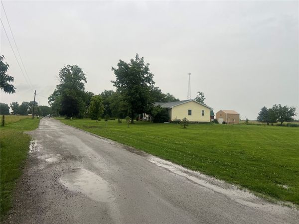 204 Wisconsin Street , Cincinnati, IA 52549