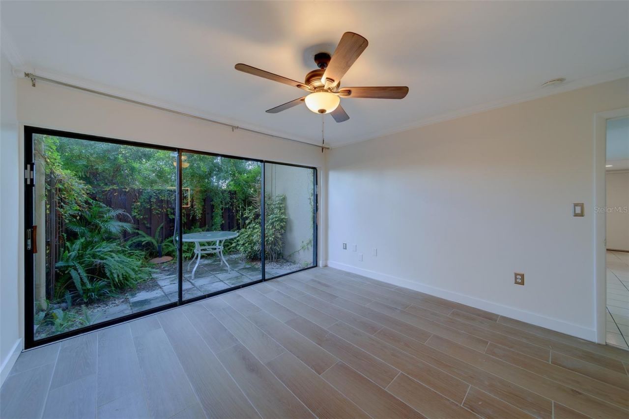 890 N Village Drive N, Unit 103, Saint Petersburg, FL 33716 Photo