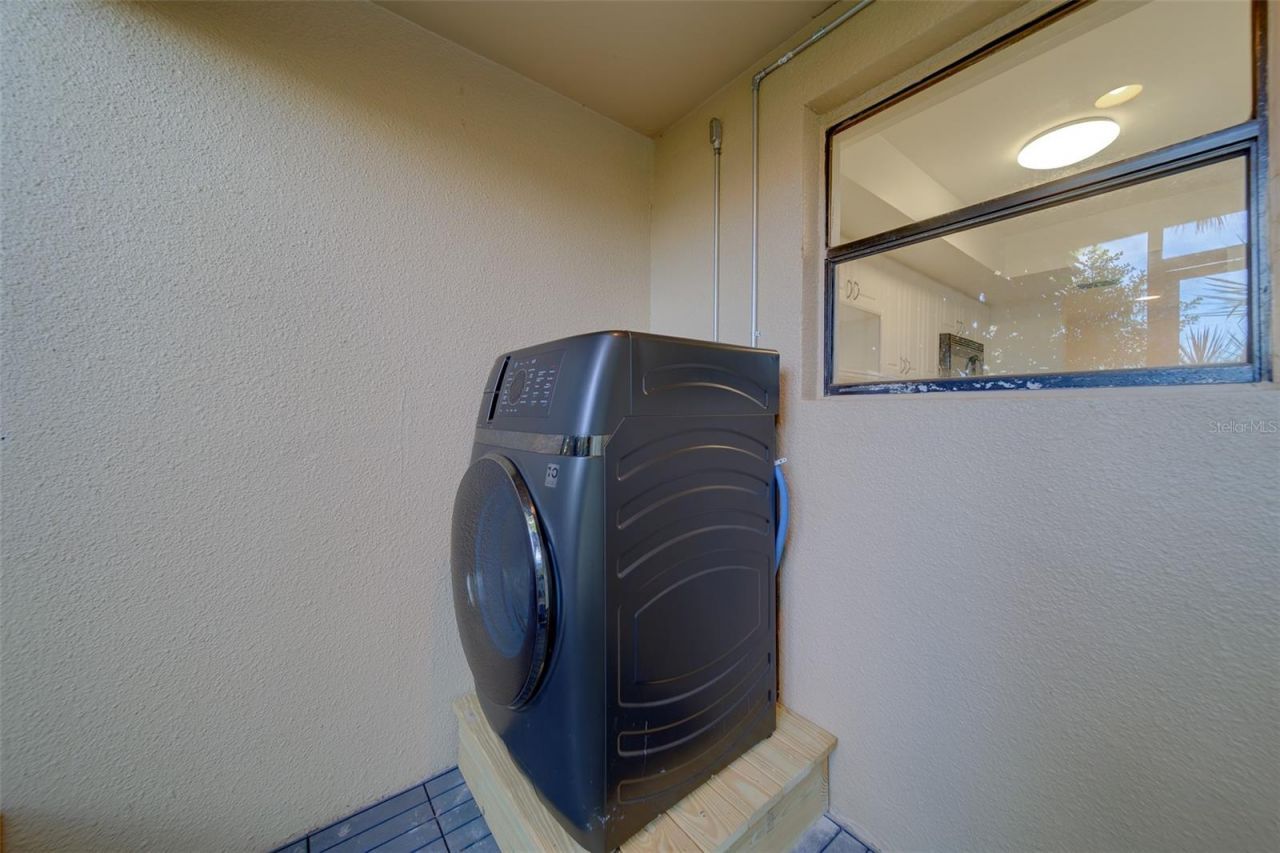 890 N Village Drive N, Unit 103, Saint Petersburg, FL 33716 Photo