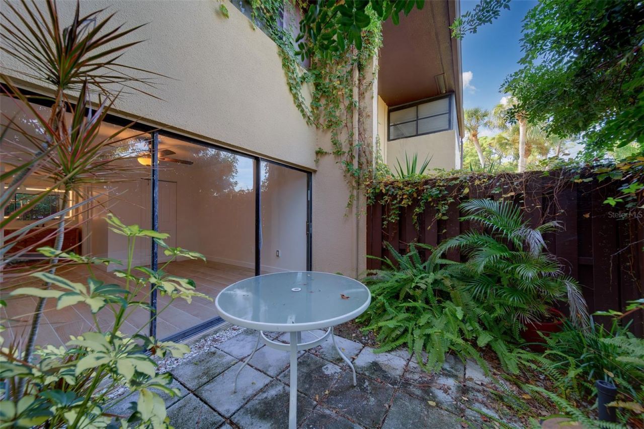 890 N Village Drive N, Unit 103, Saint Petersburg, FL 33716 Photo