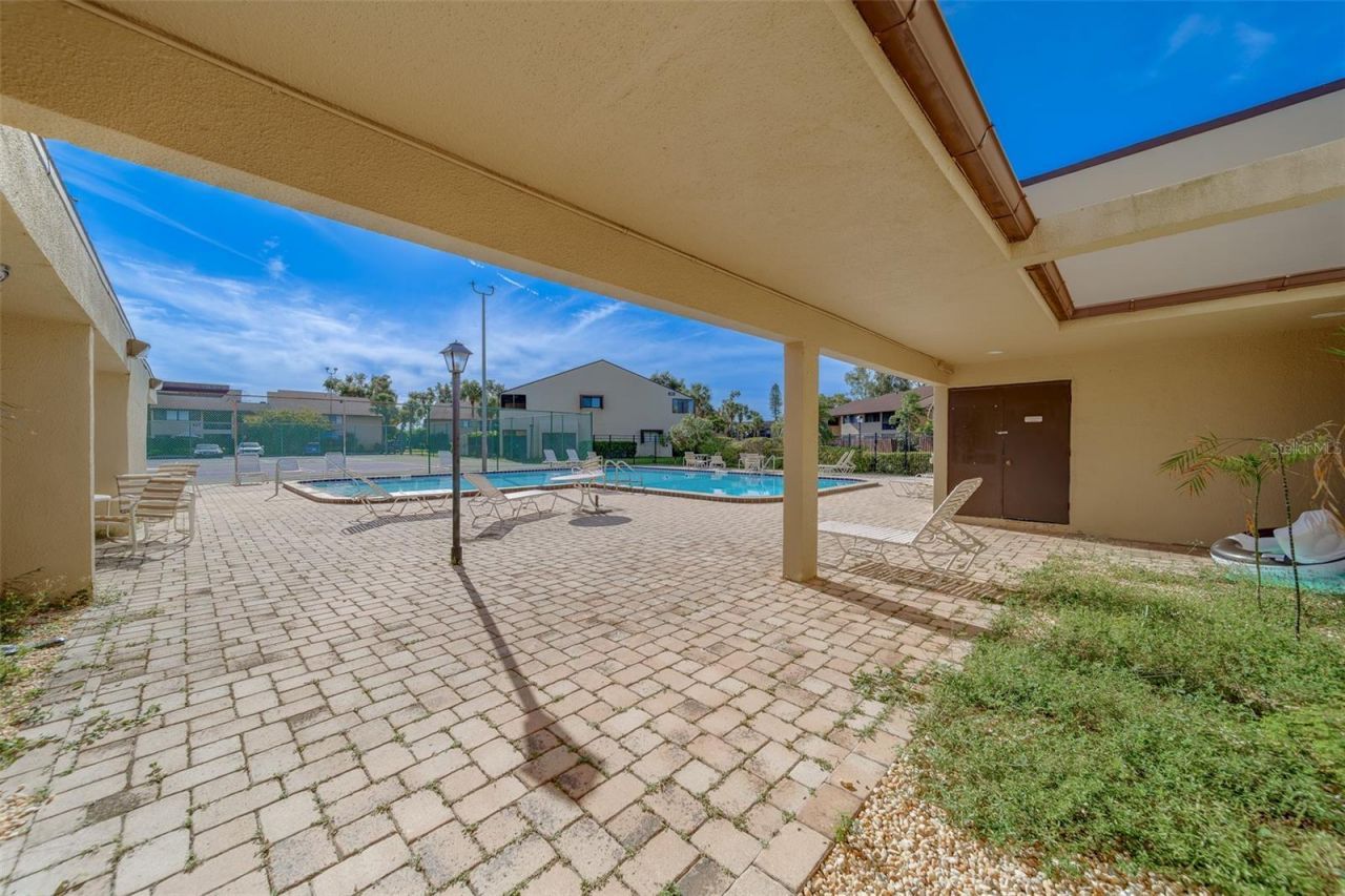 890 N Village Drive N, Unit 103, Saint Petersburg, FL 33716 Photo