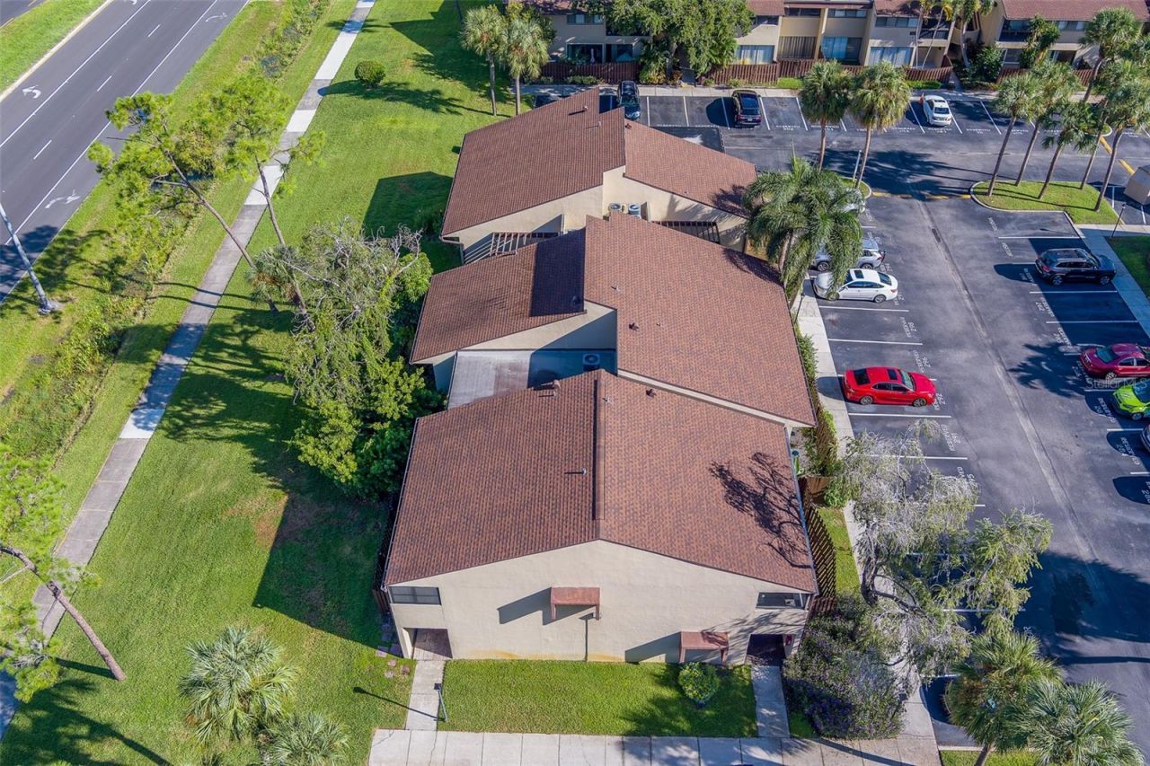 890 N Village Drive N, Unit 103, Saint Petersburg, FL 33716 Photo