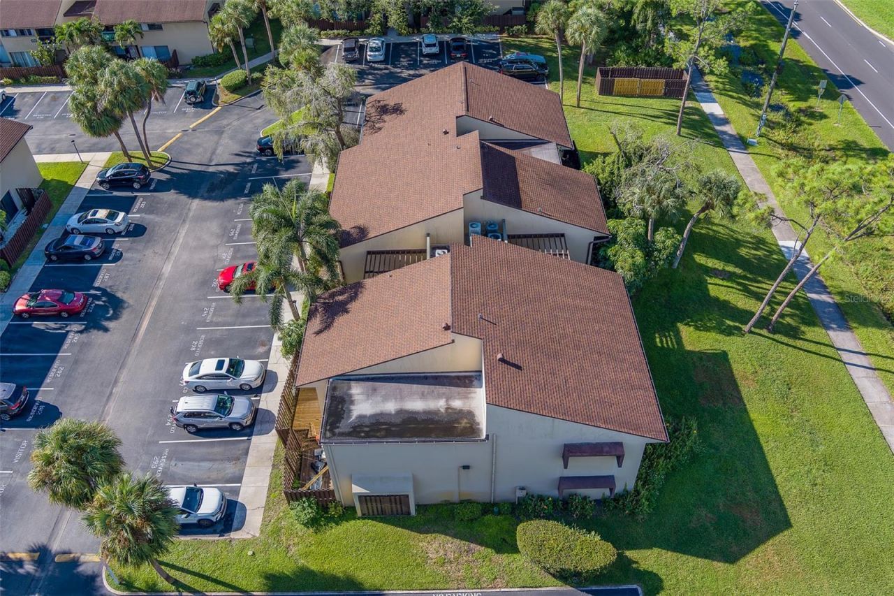 890 N Village Drive N, Unit 103, Saint Petersburg, FL 33716 Photo