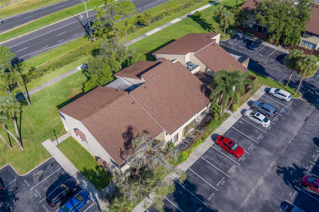 890 N Village Drive N, Unit 103, Saint Petersburg, FL 33716 Photo