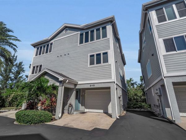 848 EVERGREEN WAY, LONGBOAT KEY, FL 34228
