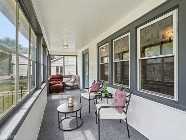 2322 E 11th Street, Des Moines, IA 50316