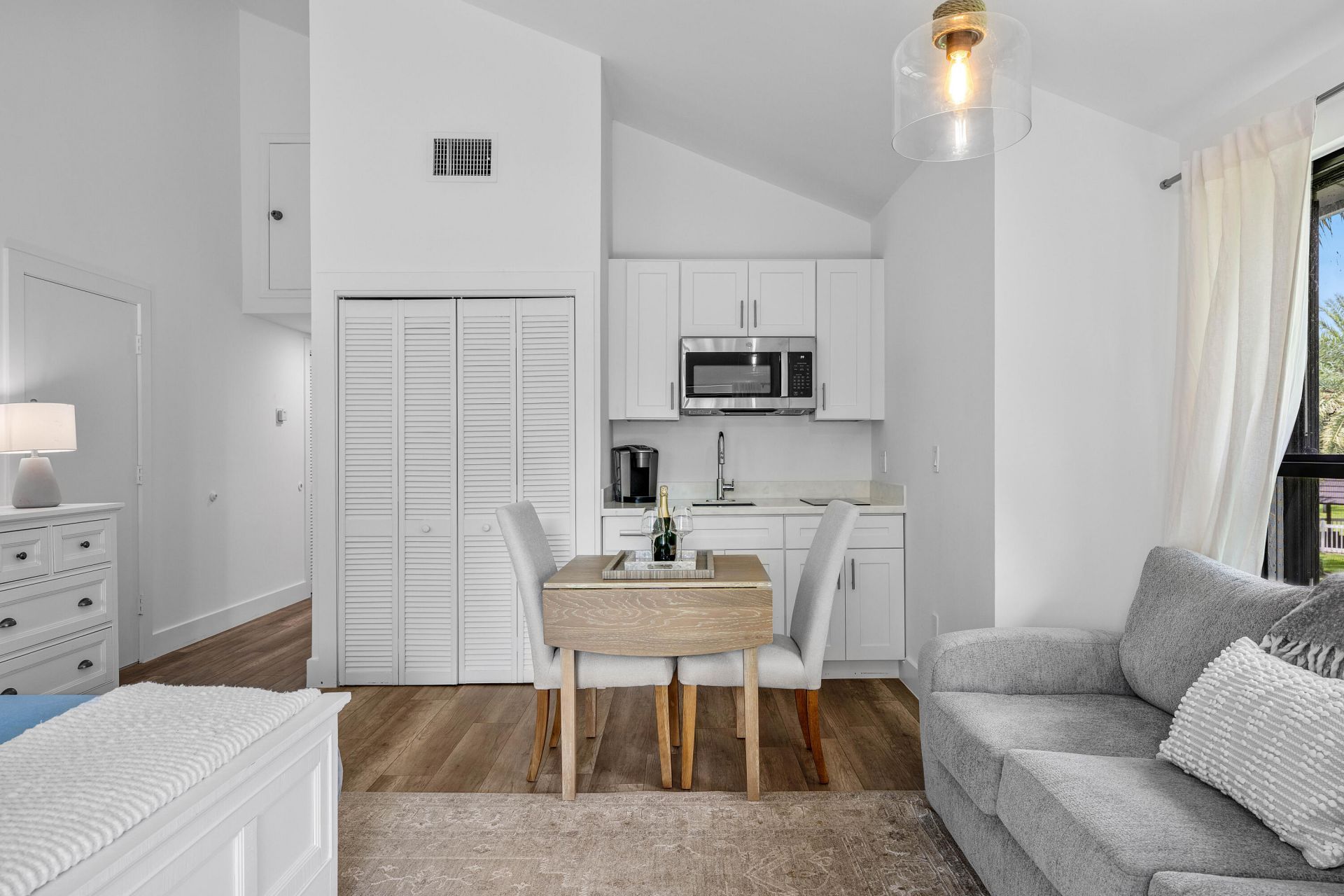 11863 Wimbledon Circle, Unit 504, Wellington, FL 33414 Photo