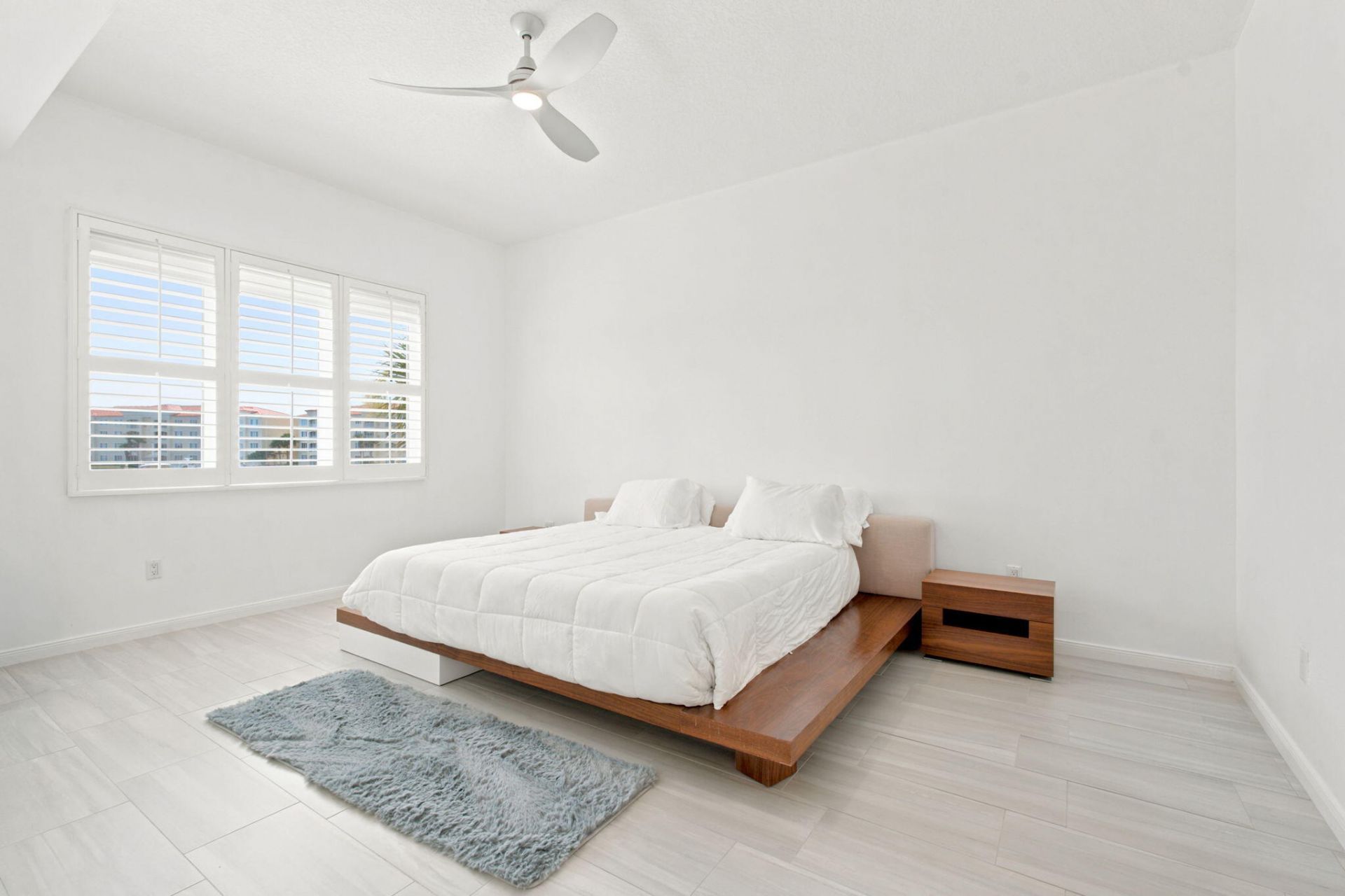 11 Harbour Isle Drive W, Unit 206, Fort Pierce, FL 34949 Photo