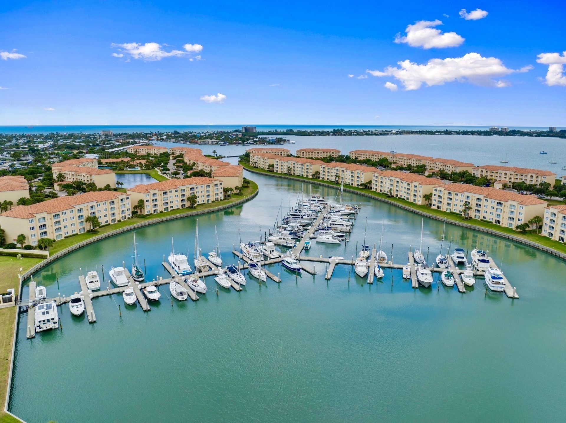 11 Harbour Isle Drive W, Unit 206, Fort Pierce, FL 34949 Photo