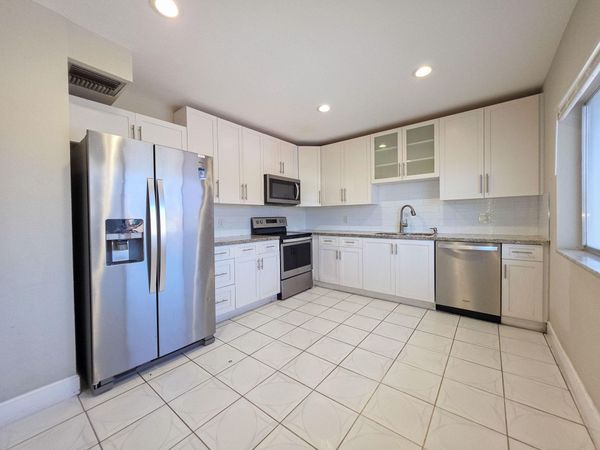6289 Lear Drive, Unit 203, Lake Worth, FL 33462