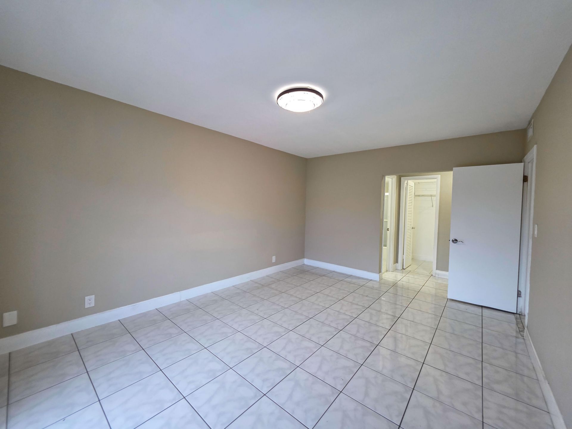 6289 Lear Drive, Unit 203, Lake Worth, FL 33462 Photo