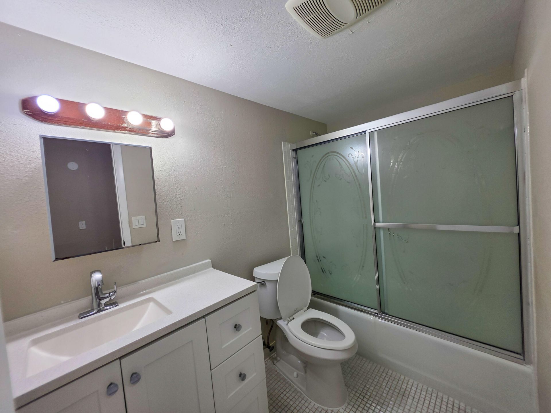 6289 Lear Drive, Unit 203, Lake Worth, FL 33462 Photo