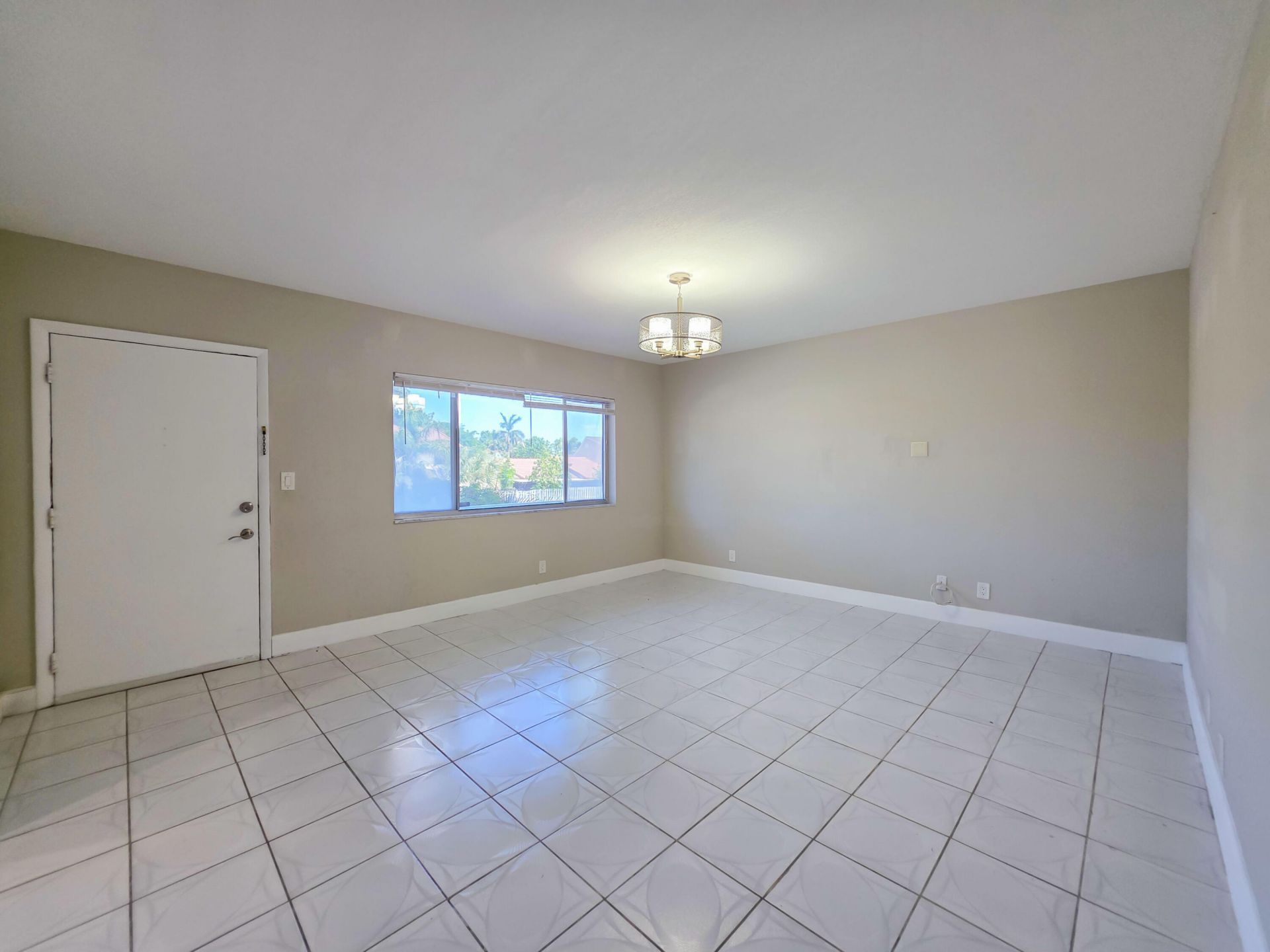 6289 Lear Drive, Unit 203, Lake Worth, FL 33462 Photo