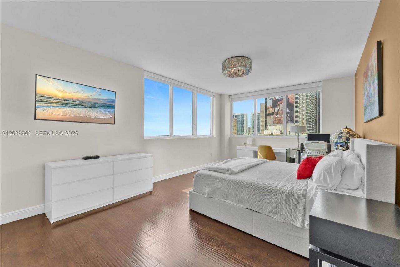 244 Biscayne Blvd , Unit 1803, Miami, FL 33132 Photo