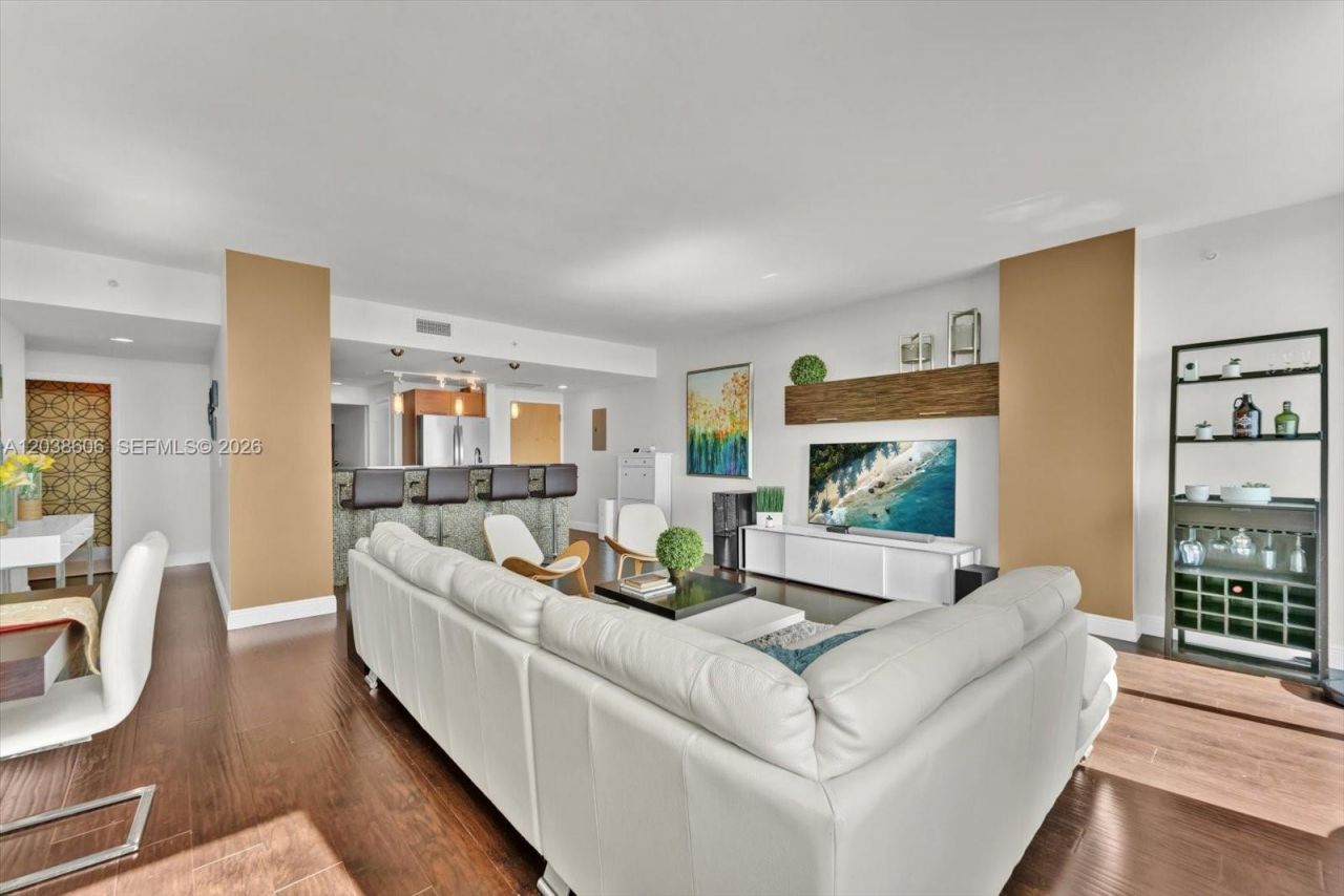 244 Biscayne Blvd , Unit 1803, Miami, FL 33132 Photo