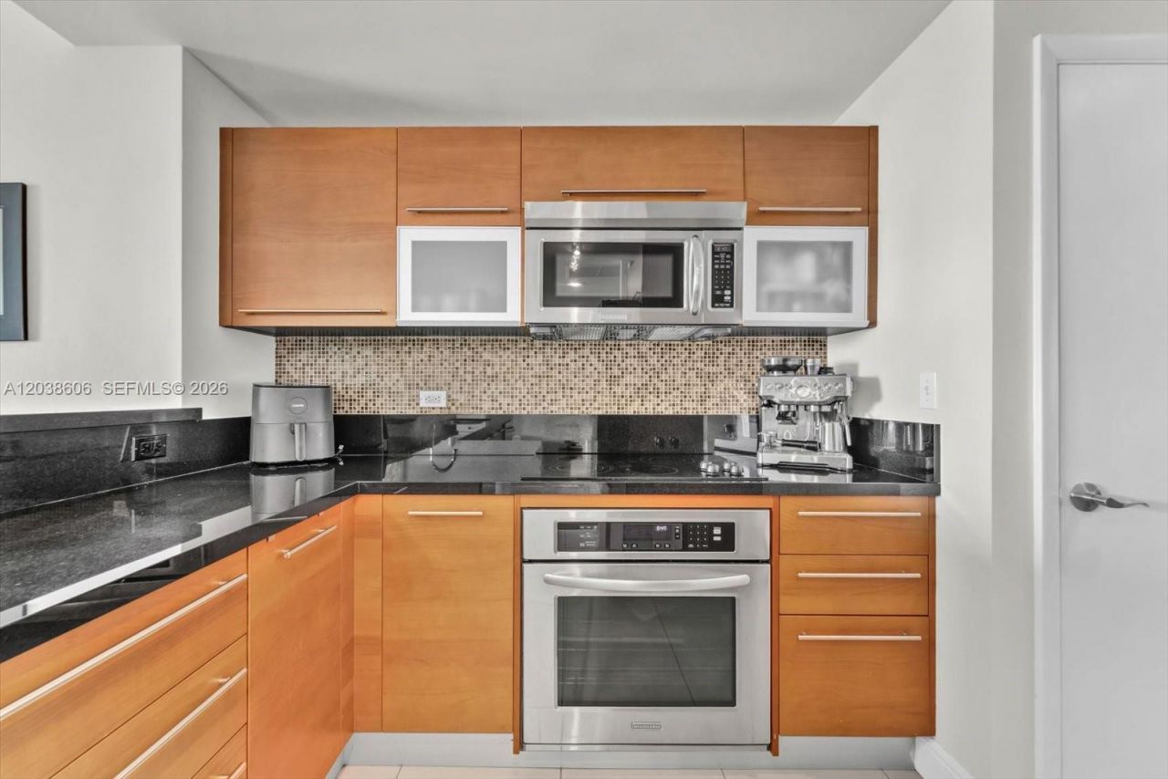 244 Biscayne Blvd , Unit 1803, Miami, FL 33132 Photo