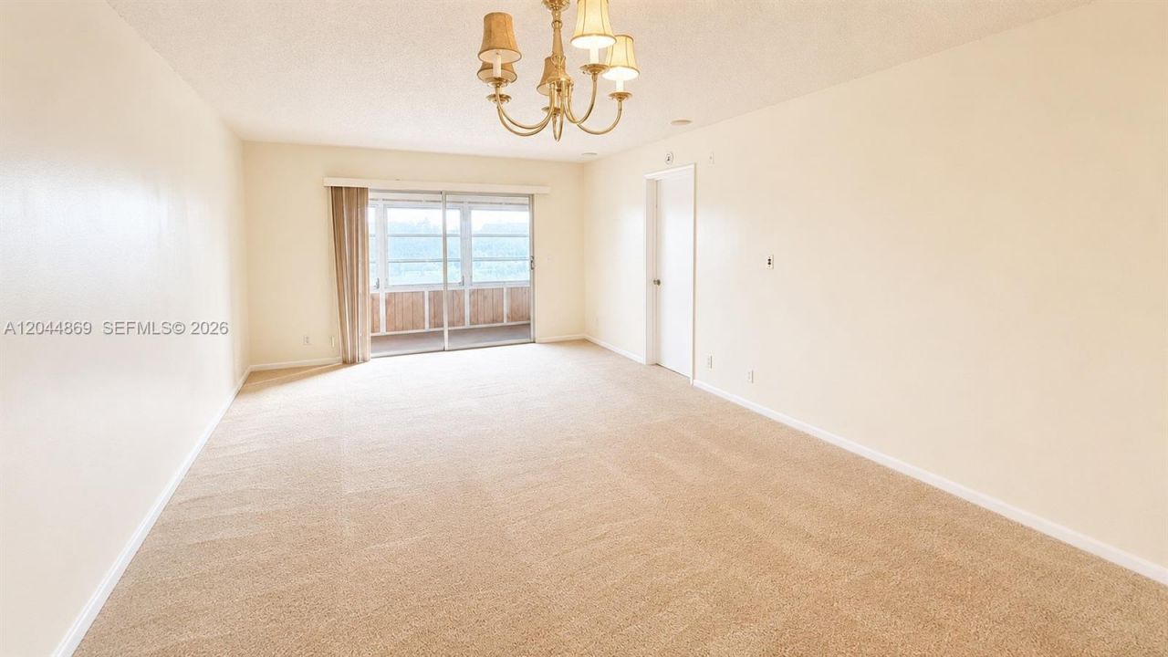 12900 SW 13th St , Unit 413E, Pembroke Pines, FL 33027 Photo