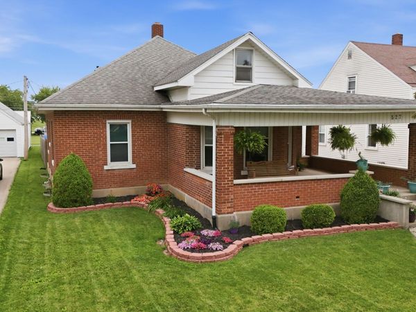527 W Market Street, Celina, OH 45822