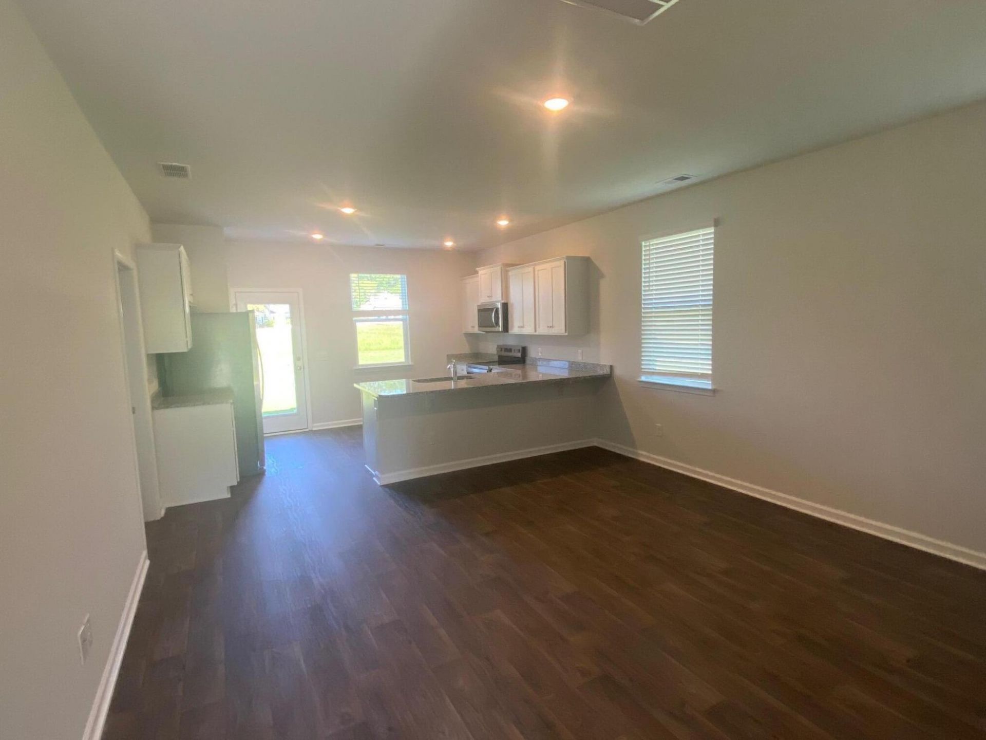 1064 Refuge Way Photo 5