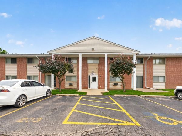 703 Fullerton Avenue , Unit 207, Glendale Heights, IL 60139