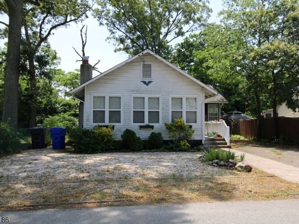 31 Nejecho Dr, Brick, NJ 08723