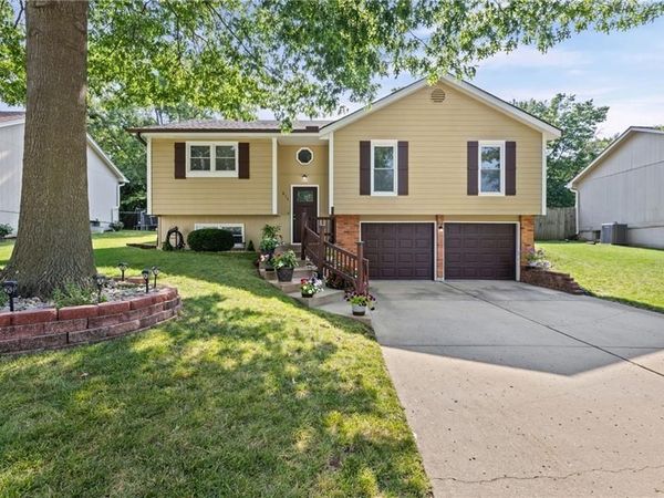 815 Autumn Drive, Belton, MO 64012