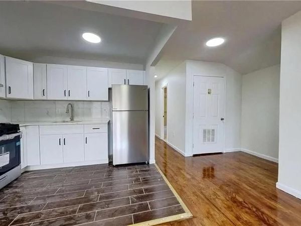 2407 Brookhaven Avenue , Unit 2nd FL., Far Rockaway, NY 11691