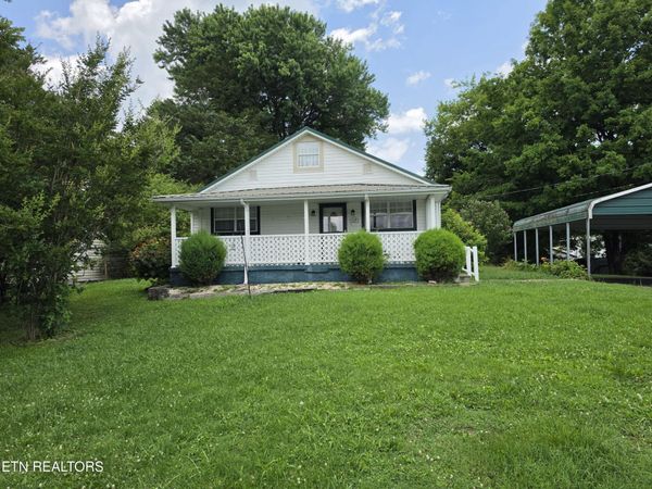 115 Flanders Ave, Harriman, TN 37748