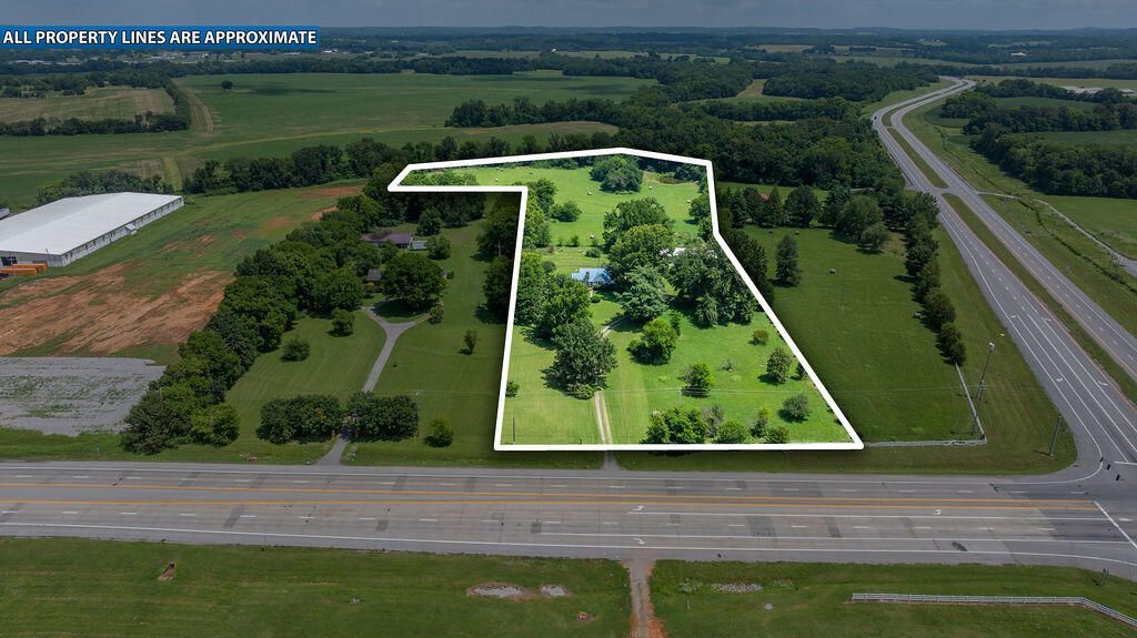 2450 Pembroke Road, Hopkinsville, KY 42240