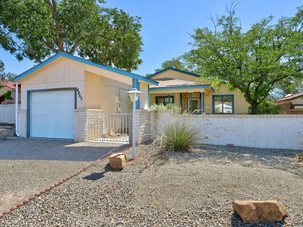 4862 Platinum Loop NE, Rio Rancho, NM 87124
