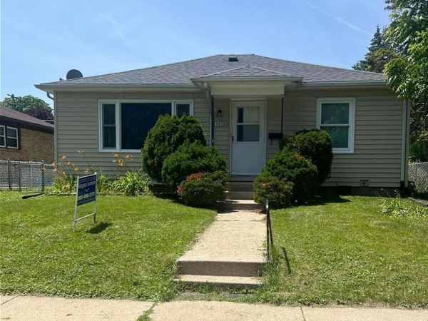 3438 9th AVENUE, Racine, WI 53402