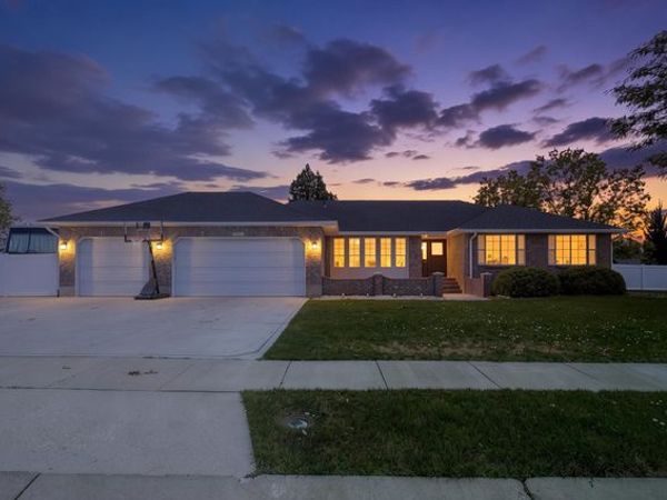 10469 S 2330 W, South Jordan, UT 84095