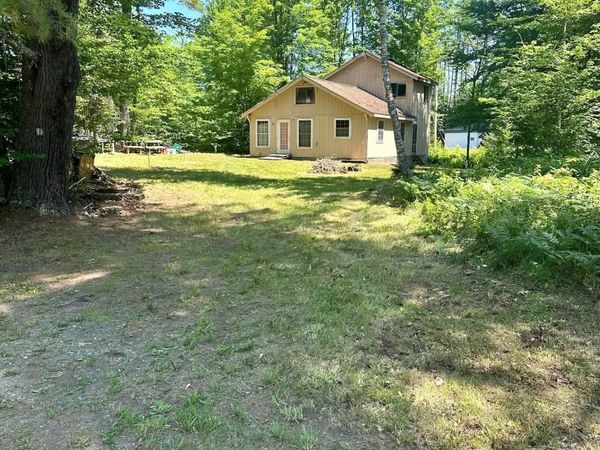 8 Brookside Lane, Newbury, VT 05051