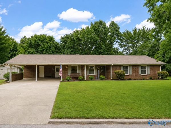 240 Dee Ann Road, Trinity, AL 35673