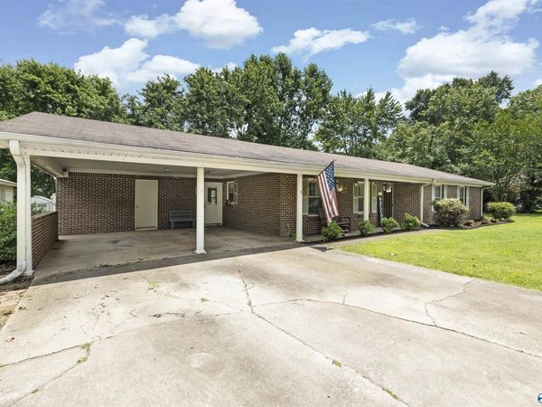 240 Dee Ann Road, Trinity, AL 35673