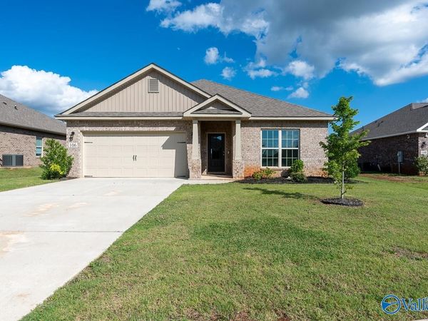 106 Elaina Grey Court, New Market, AL 35761