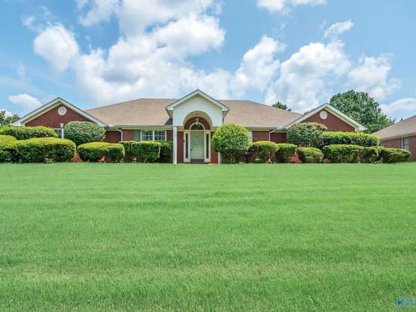 135 Foxridge Drive, Harvest, AL 35749