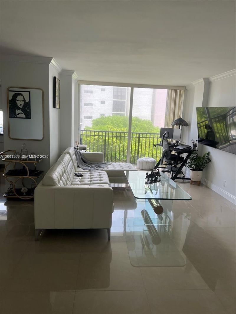 16909 N Bay Rd , Unit 508, Sunny Isles Beach, FL 33160 Photo