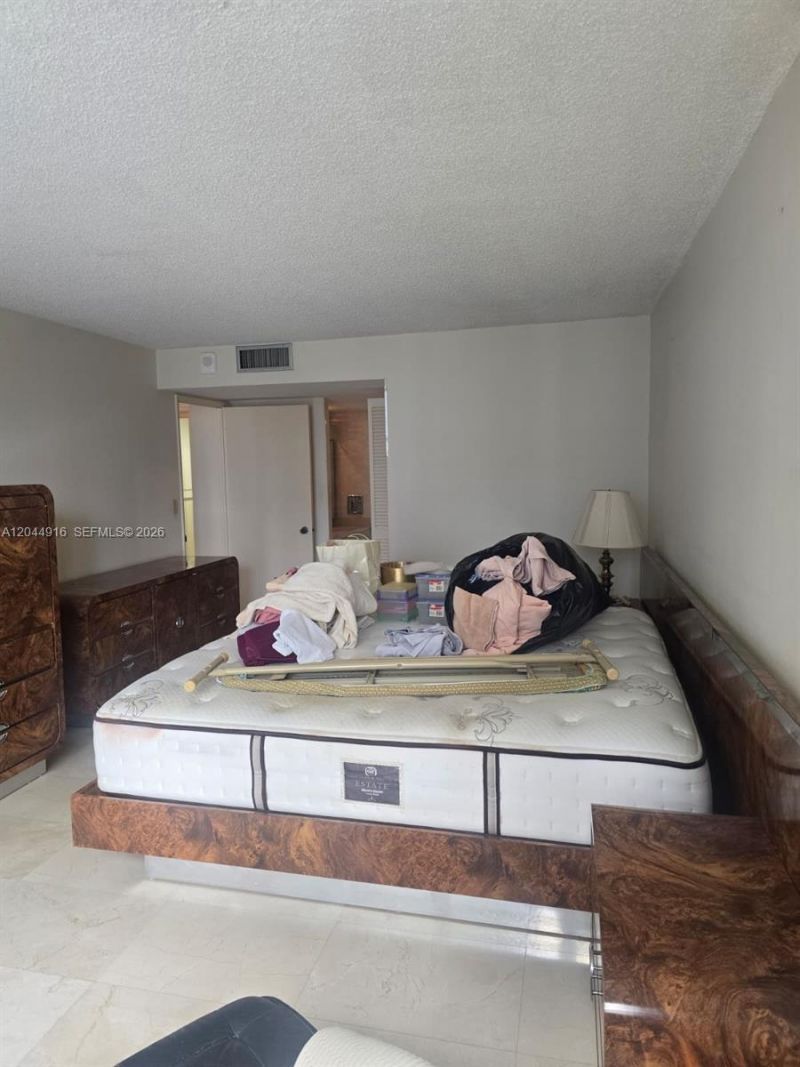 1901 Brickell Ave, Unit B1614, Miami, FL 33129 Photo