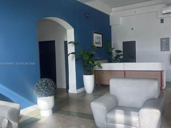 3025 indian creek, Unit 203, Miami Beach, FL 33140