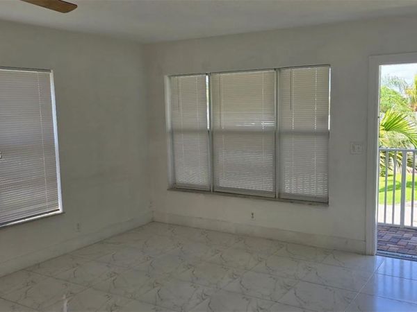 3260 NE 19th Ave , Unit 11, Oakland Park, FL 33306