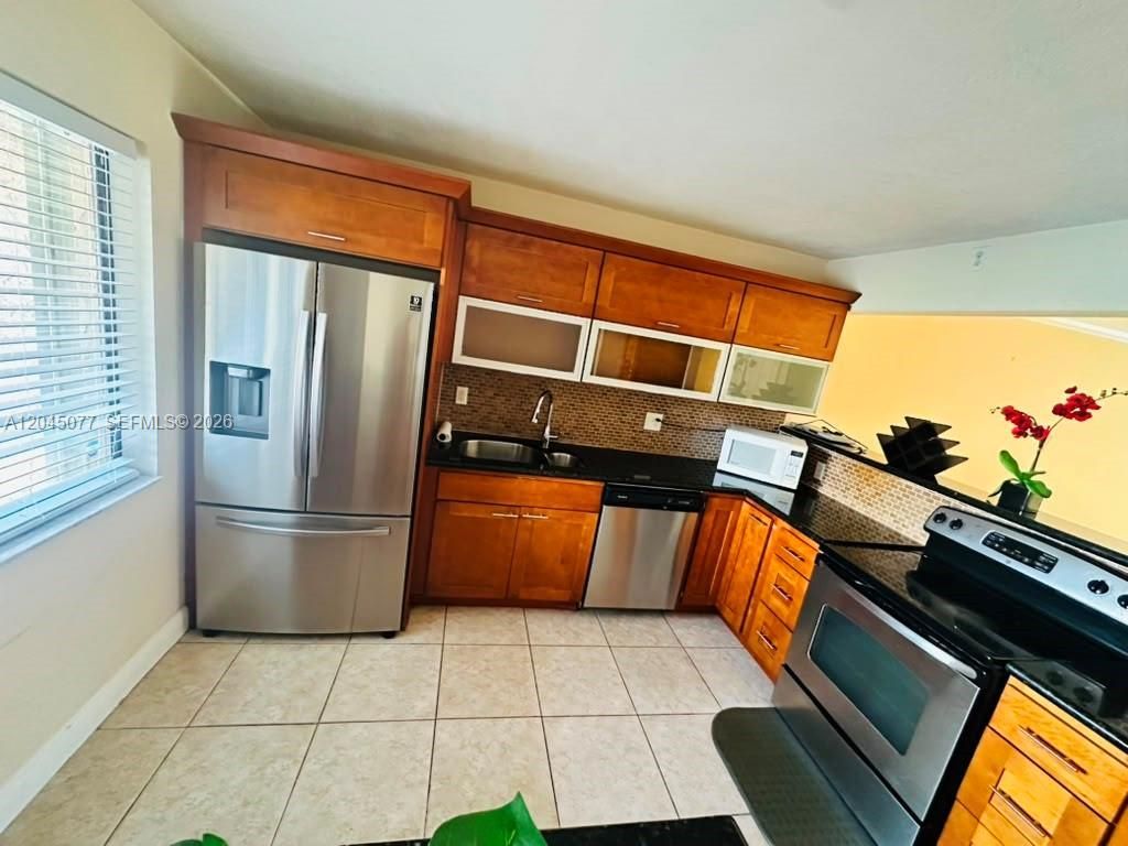 197 Lakeview Dr , Unit 105, Weston, FL 33326 Photo