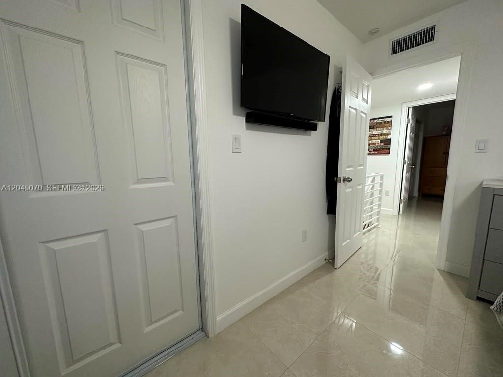 1560 W 46th St , Unit 228, Hialeah, FL 33012 Photo